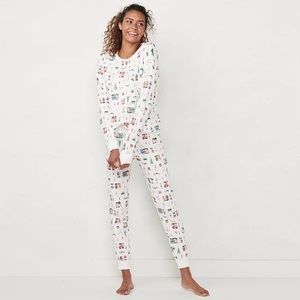 Lauren Conrad Christmas in Paris Pajama Set